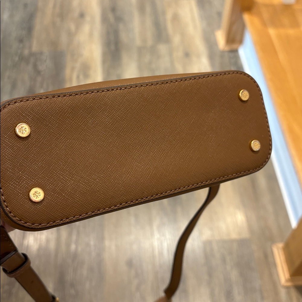 Tory Burch Tan Crossbody Bag - Picture 4 of 5